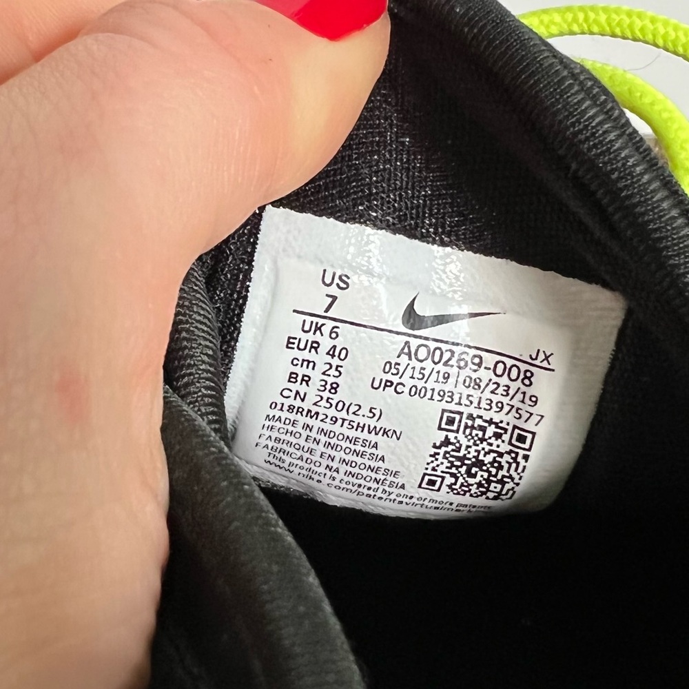 Nike Zoom 2000 2K Volt Green and Black Chunky Sneakers - Picture 6 of 8